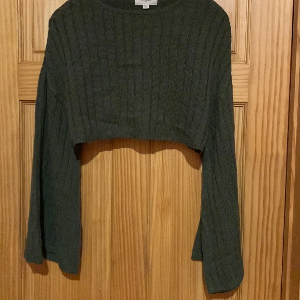 Sweater - Picture 2 of 5